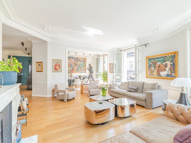 PARIS 6ème Notre Dame des Champs Appartement angle rue calme 3/4 chambres Parfait Etat