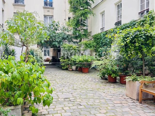 Paris 6ème, Bon Marché, Duplex 85 M²