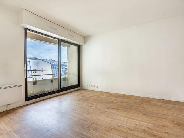 PARIS 75011 RUE SAINT MAUR