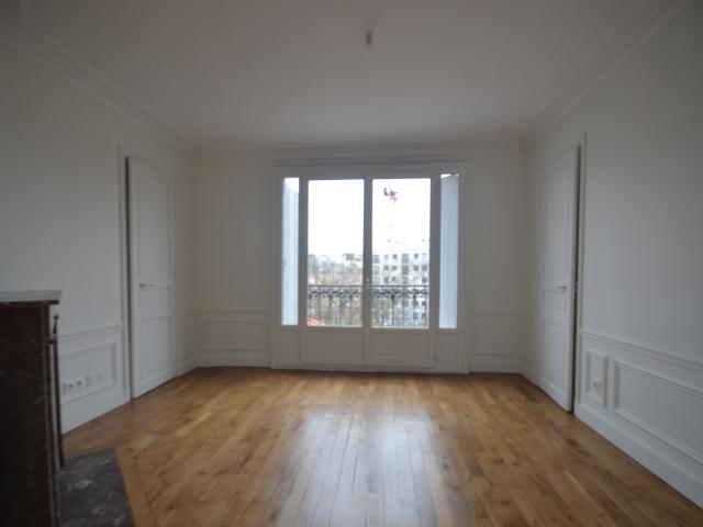 Paris 75015 Beau 3 Pièces bon état