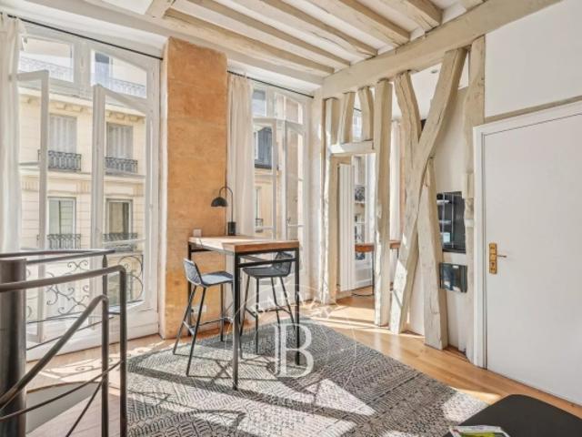 Paris 7 Varenne/Raspail Duplex Refait à neuf Calme et lumineux