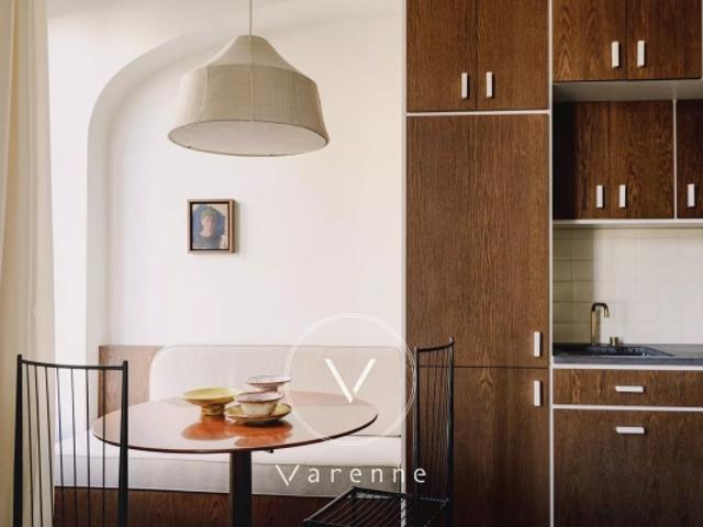 Paris 7e Place du Palais Bourbon Appartement à vendre 3 pièces 80 m²