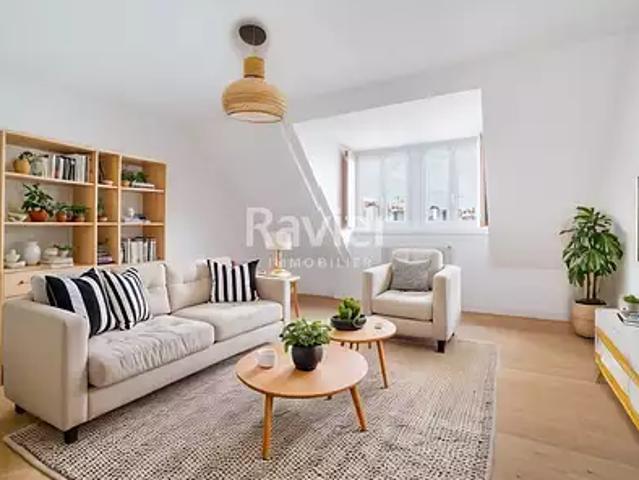 Paris 7ème 75007 Achat / Vente appartement 2 pièces t2 au dernier étage