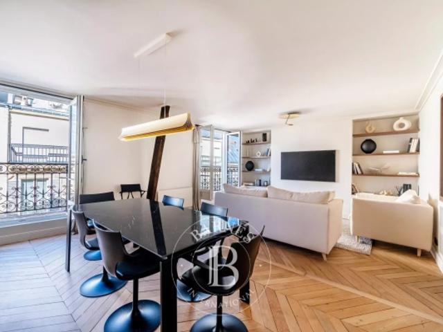 Paris 8 Madeleine 2 suites Refait à neuf Balcon filant