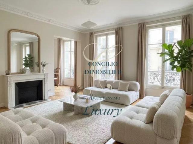 Paris 8? – Avenue Hoche / Parc Monceau