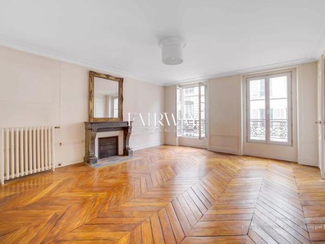 Paris 8? Liége Appartement ancien 87m² 3 piéces immeuble Pierre de taille