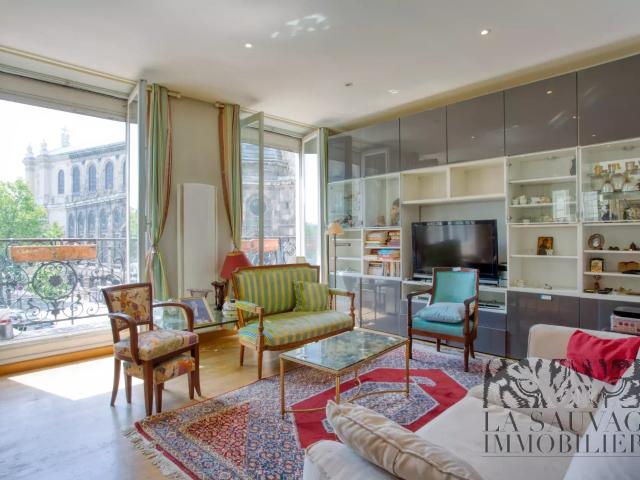 Paris 8e – Élégant appartement de 68 m2 avec vue exceptionnel su