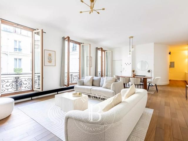 Paris 8e Miromesnil / Saint Augustin Duplex 3 chambres Parfait état