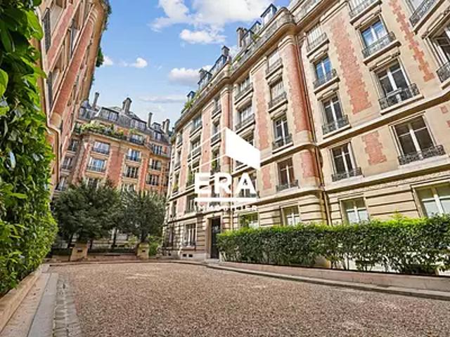 Paris 8ème 75008 Achat / Vente appartement 5 pièces t5 parking