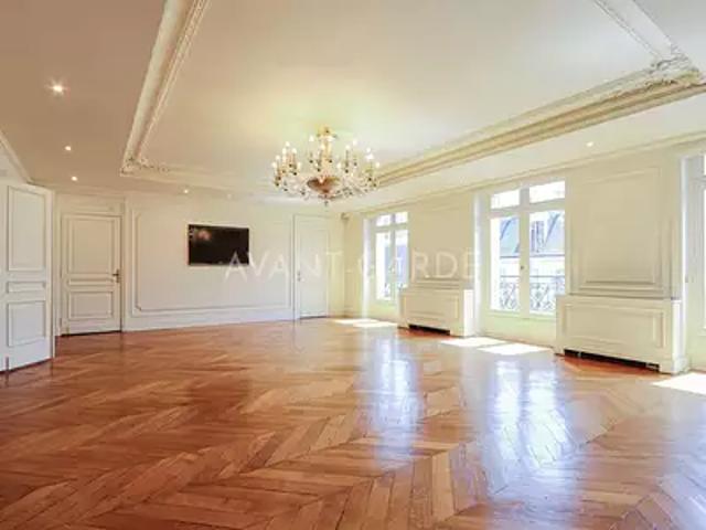 Paris 8ème 75008 Location appartement 10 pièces t10
