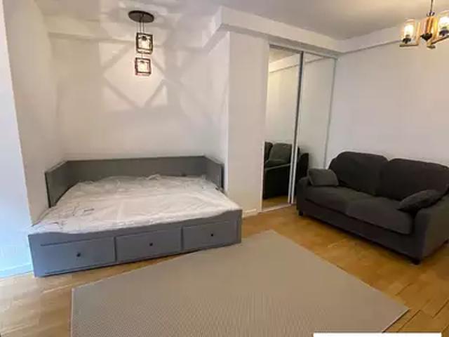 Paris 8ème 75008 Location appartement 1 pièce t1