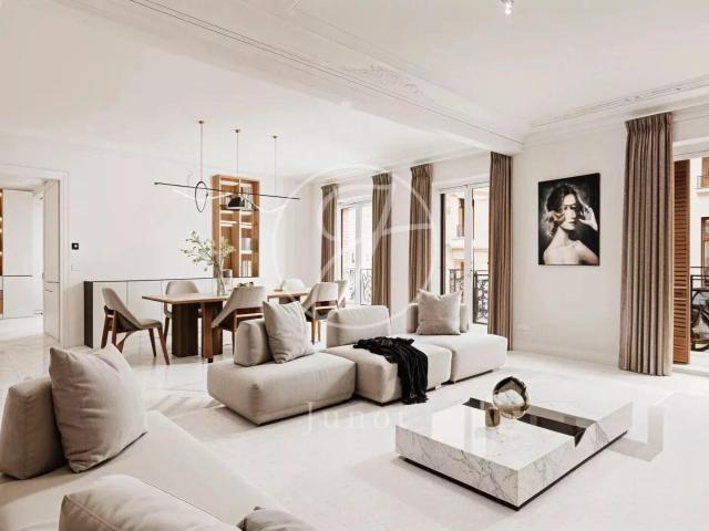 Paris 9e DROUOT / LE PELTIER Appartement à ven