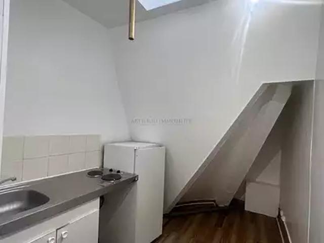 Paris 9ème 75009 Achat / Vente appartement 1 pièce t1 au dernier étage