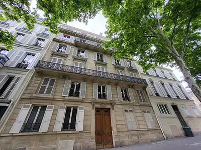 Paris 9ème 75009 Achat / Vente appartement 1 pièce t1 au dernier étage