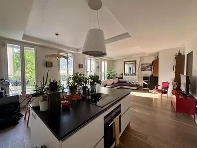 Paris 9ème 75009 Achat / Vente appartement 4 pièces t4 cave