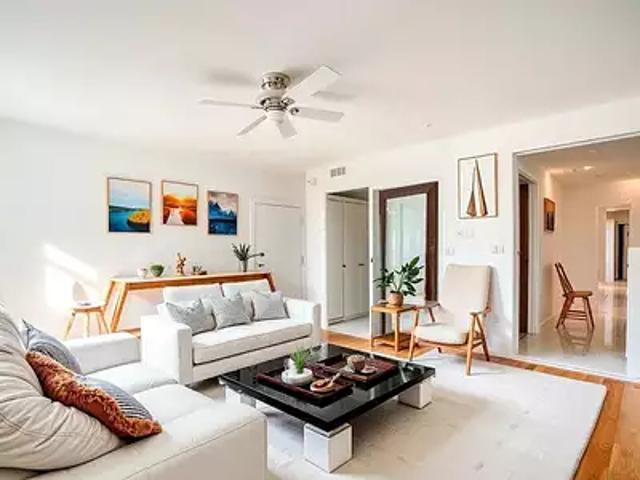 Paris 9ème 75009 Achat / Vente appartement 5 pièces t5 cave