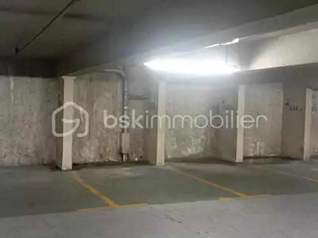 Paris 9ème 75009 Achat / Vente parking