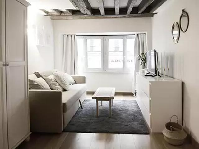 Paris 9ème 75009 Location appartement 1 pièce t1 cave