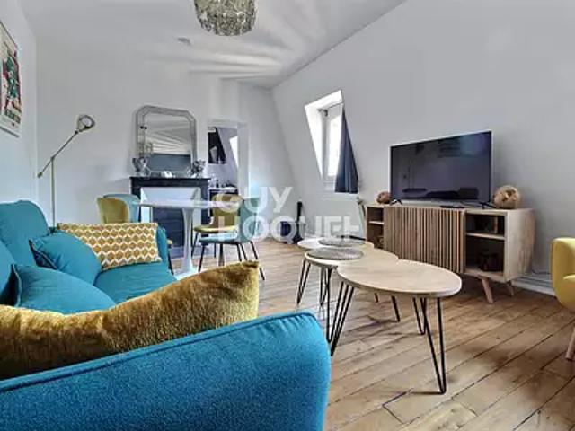 Paris 9ème 75009 Location appartement 1 pièce t1 au dernier étage