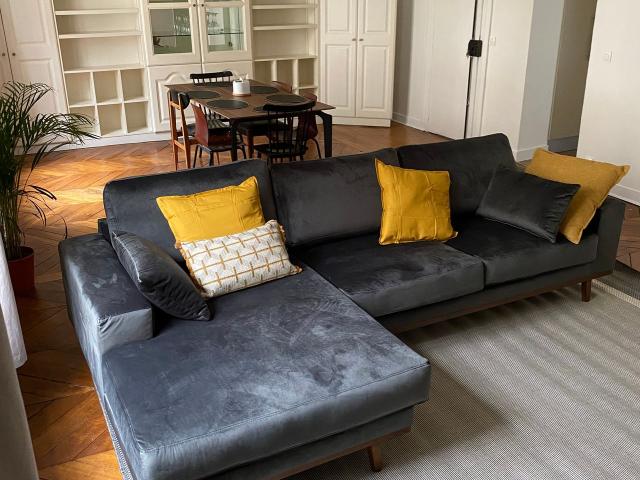 Paris 9th furnished 2 bedrooms apartment central and bright, Paris Amsterdam Apartments for Rent