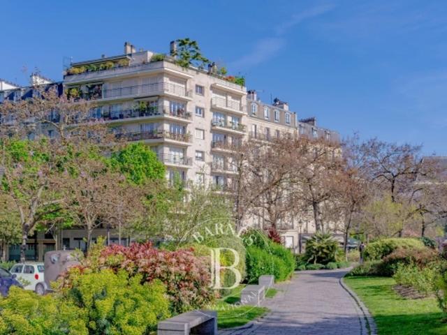 PARIS 13e Gobelins 5 chambres en duplex avec balcons Lumineux et ensoleillé