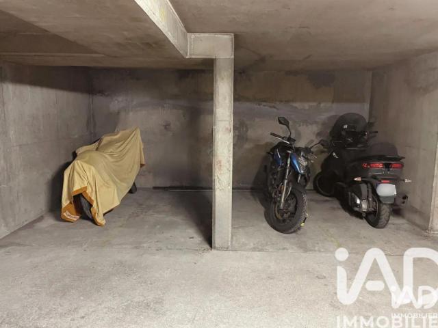 Paris 10 Location Parking / Garage 75