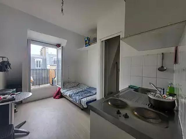 Paris 10ème 75010 Achat / Vente appartement 1 pièce t1 au dernier étage
