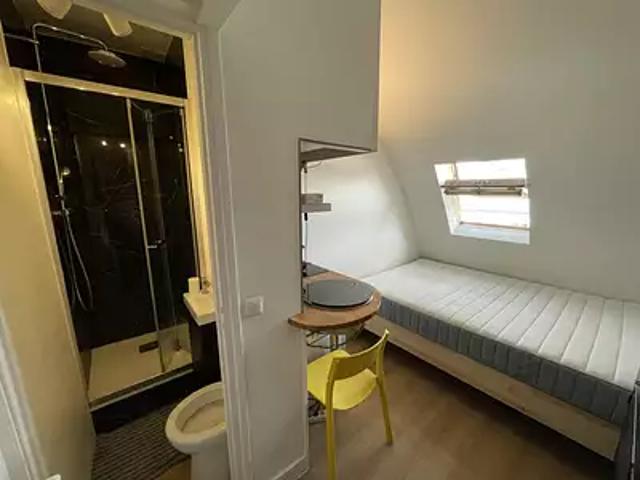 Paris 10ème 75010 Achat / Vente appartement 1 pièce t1 au dernier étage