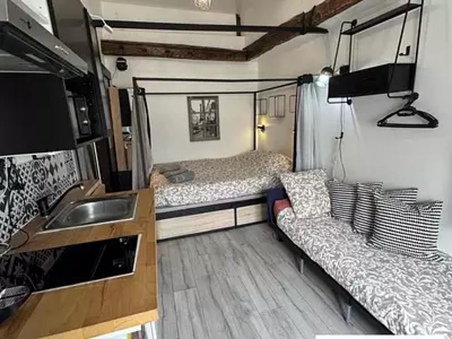 Paris 10ème 75010 Achat / Vente appartement 1 pièce t1 au dernier étage