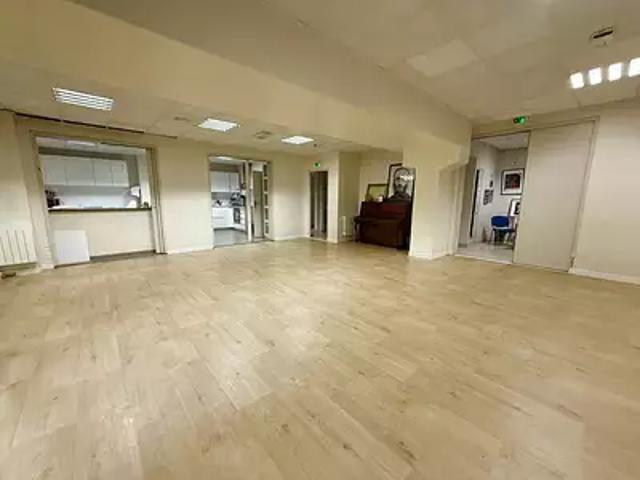 Paris 10ème 75010 Achat / Vente divers 6 pièces