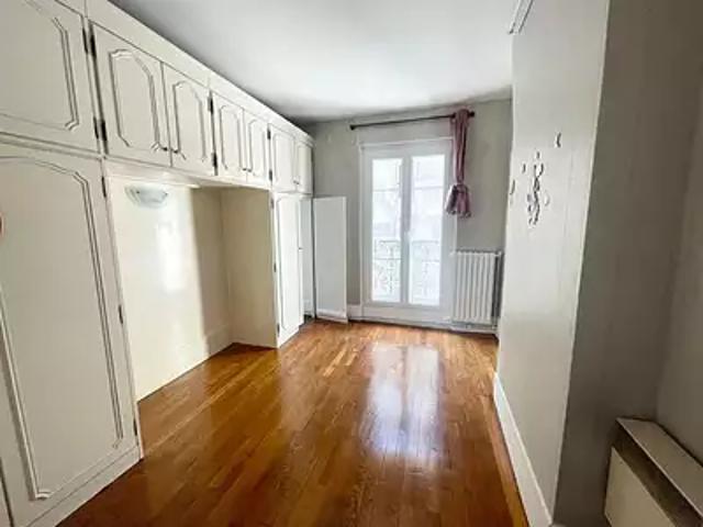 Paris 10ème 75010 Location appartement 4 pièces t4