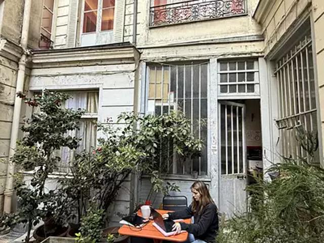 Paris 10ème 75010 Location divers 2 pièces