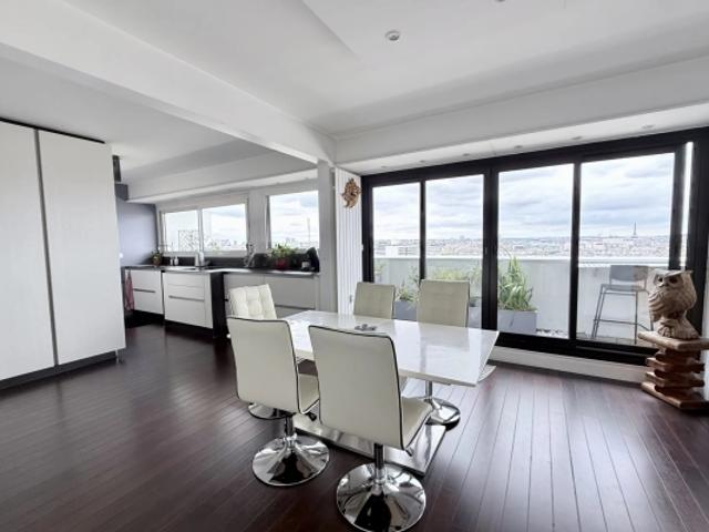 Paris 11e – 3 pièces avec balcon et vue panoramique – dernier étage