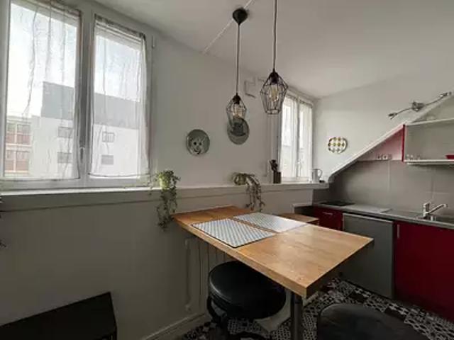 Paris 11ème 75011 Achat / Vente appartement 1 pièce t1 au dernier étage