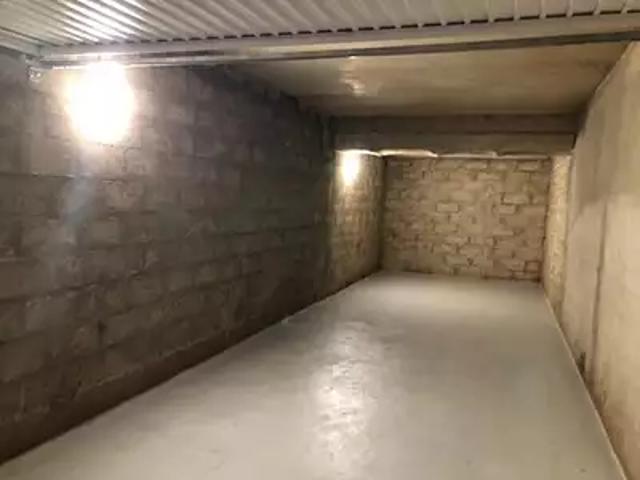 Paris 12ème 75012 Achat / Vente parking au dernier étage