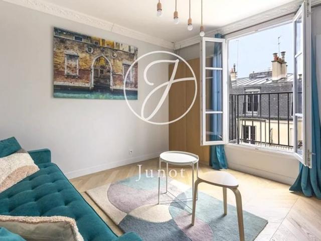 Paris 17e RUE BARYE / PARC MONCEAU Studio meublé à louer 17,20m² Carrez 18,15m² au sol Balcon