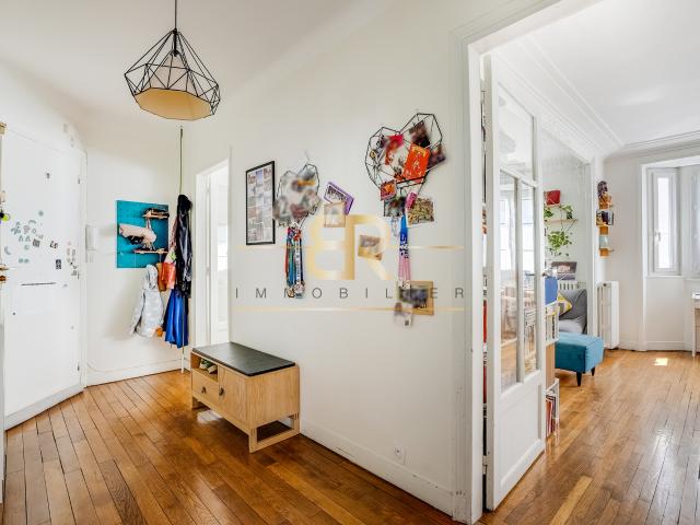 PARIS 17E RUE REDON APPARTEMENT FAMILIAL DE 96 M2 3 CHAMBRES ÉTAGE ÉLEVÉ AVEC ASCENSEUR