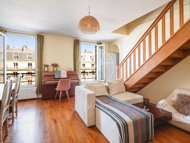 Paris 17e TERNES Appartement duplex à vendre 5 pièces 8