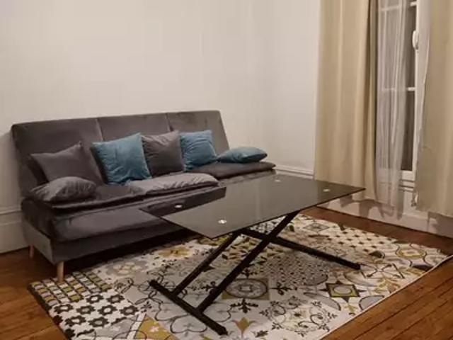 Paris 17ème 75017 Location appartement 1 pièce t1 au dernier étage