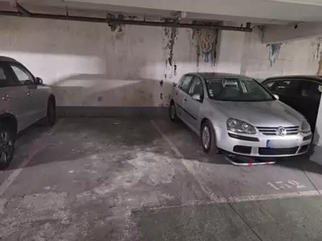 Paris 14ème 75014 Location parking au dernier étage