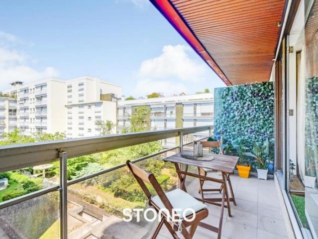 PARIS 15 VOLONTAIRES: studio avec balcon sur jardin