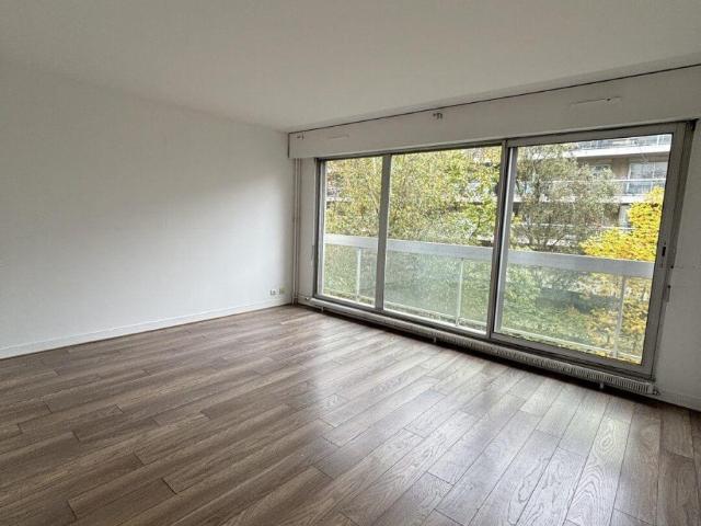 Paris 15 Location Appartement 75