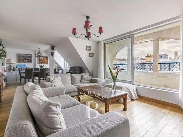 Paris 15 SQUARE VIOLET APPARTEMENT DERNIER ETAGE 4 OU 5 CHAMBRES VUE TOUR EIFFEL