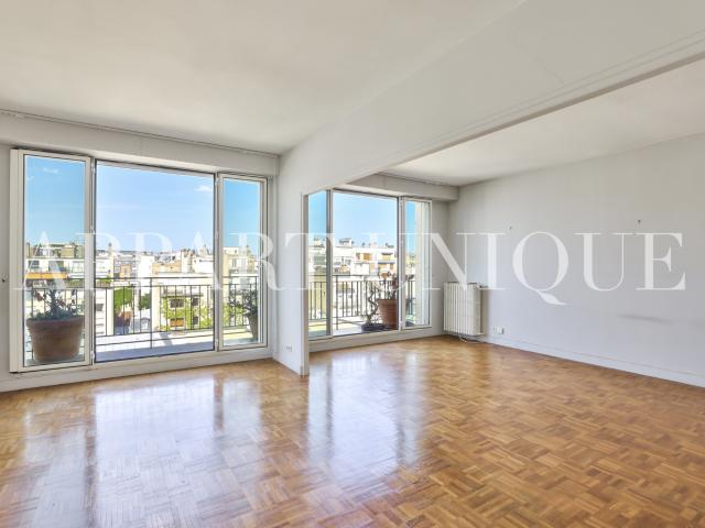 PARIS 16 VILLA PRIVEE SUPERBE 4 P. 2 CH. ETAGE ELEVE CLAIR ET CALME