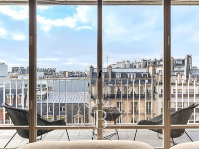Paris 16 Belles Feuilles Appartement 4 chambres vues dégagées balcons