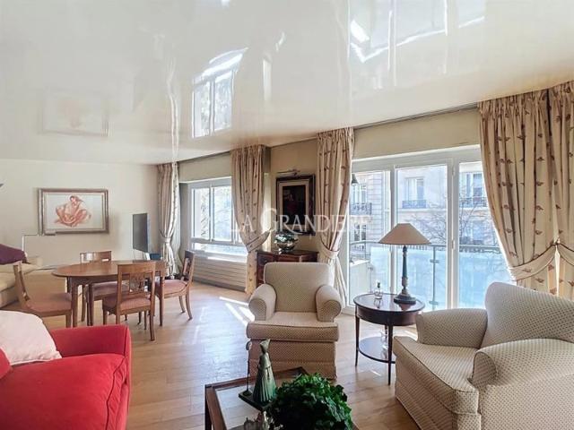 Paris 16 Jasmin 3ème étage 3 pièces 1 chambre 90 m2