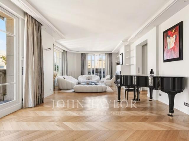 Paris 16 Passy Trocadéro Mandel. Prestigieux duplex avec belles vues et terrasses