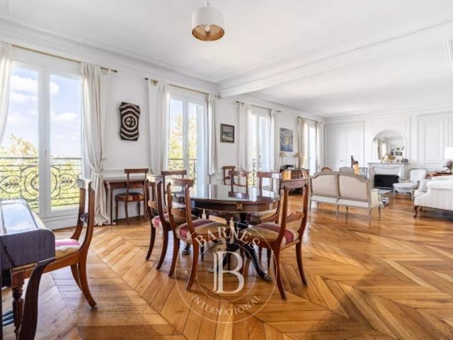 Paris 16 – Porte Maillot/Malakoff Appartement familial vue dégagée