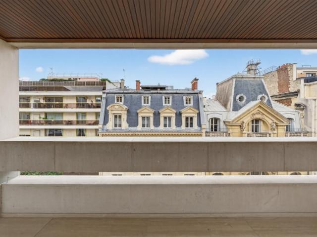 Paris 16e – Appartement d'exception avec balcon – 123 m²