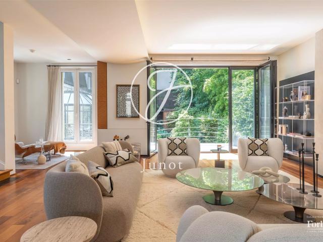 Paris 16e Foch Hôtel particulier à vendre 10 pièces. 500m² Paris 16ème